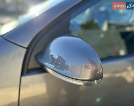 Серый Фольксваген Гольф, объемом двигателя 1.6 л и пробегом 216 тыс. км за 5900 $, фото 4 на Automoto.ua