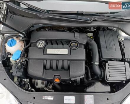 Серый Фольксваген Гольф, объемом двигателя 1.6 л и пробегом 256 тыс. км за 5650 $, фото 19 на Automoto.ua
