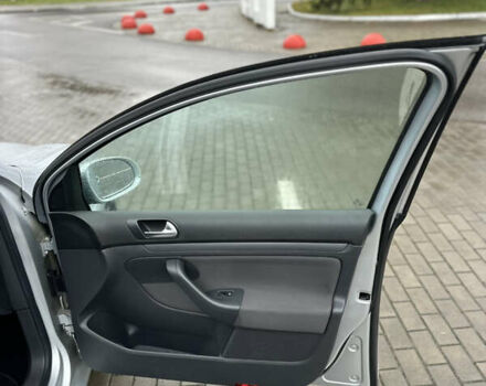 Сірий Фольксваген Гольф, об'ємом двигуна 1.4 л та пробігом 259 тис. км за 6499 $, фото 21 на Automoto.ua