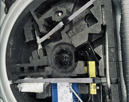 Серый Фольксваген Гольф, объемом двигателя 1.6 л и пробегом 185 тыс. км за 6500 $, фото 18 на Automoto.ua