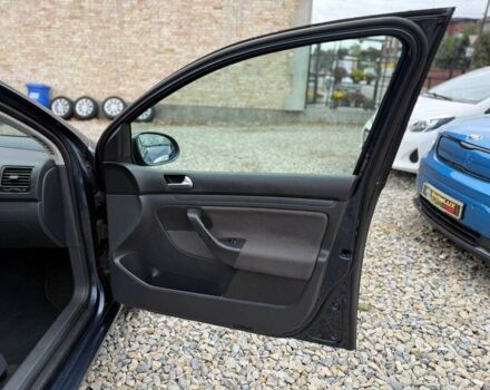 Серый Фольксваген Гольф, объемом двигателя 1.4 л и пробегом 210 тыс. км за 5799 $, фото 18 на Automoto.ua