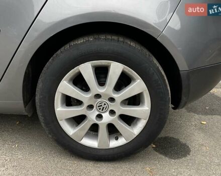 Серый Фольксваген Гольф, объемом двигателя 1.6 л и пробегом 262 тыс. км за 6950 $, фото 21 на Automoto.ua