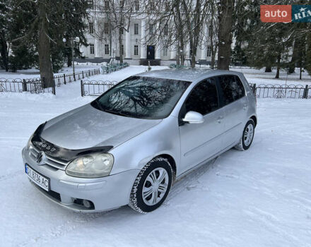 Серый Фольксваген Гольф, объемом двигателя 1.39 л и пробегом 303 тыс. км за 4500 $, фото 1 на Automoto.ua