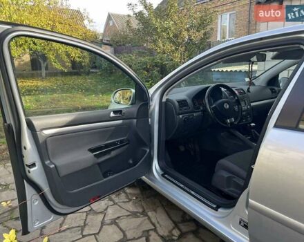 Серый Фольксваген Гольф, объемом двигателя 1.4 л и пробегом 260 тыс. км за 5900 $, фото 5 на Automoto.ua