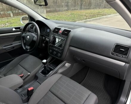 Серый Фольксваген Гольф, объемом двигателя 1.6 л и пробегом 169 тыс. км за 6200 $, фото 17 на Automoto.ua