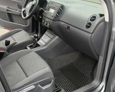 Серый Фольксваген Гольф, объемом двигателя 1.6 л и пробегом 176 тыс. км за 5799 $, фото 34 на Automoto.ua