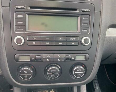 Сірий Фольксваген Гольф, об'ємом двигуна 1.6 л та пробігом 186 тис. км за 6150 $, фото 4 на Automoto.ua