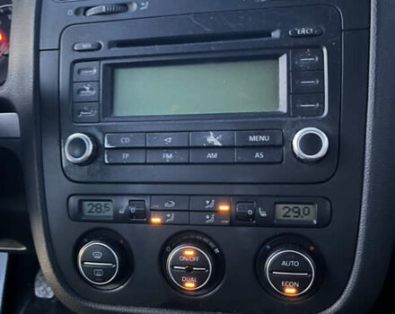 Серый Фольксваген Гольф, объемом двигателя 1.4 л и пробегом 183 тыс. км за 5400 $, фото 32 на Automoto.ua