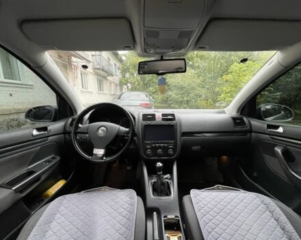 Серый Фольксваген Гольф, объемом двигателя 1.4 л и пробегом 219 тыс. км за 6499 $, фото 6 на Automoto.ua