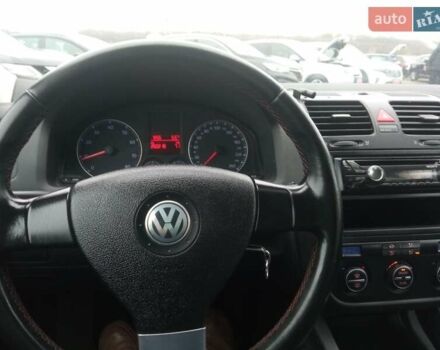 Серый Фольксваген Гольф, объемом двигателя 1.6 л и пробегом 260 тыс. км за 5500 $, фото 11 на Automoto.ua