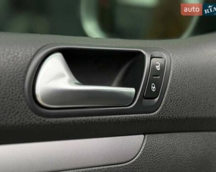 Сірий Фольксваген Гольф, об'ємом двигуна 1.4 л та пробігом 227 тис. км за 4500 $, фото 11 на Automoto.ua