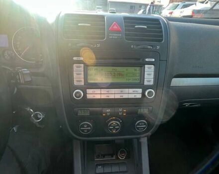 Серый Фольксваген Гольф, объемом двигателя 1.6 л и пробегом 235 тыс. км за 6500 $, фото 9 на Automoto.ua