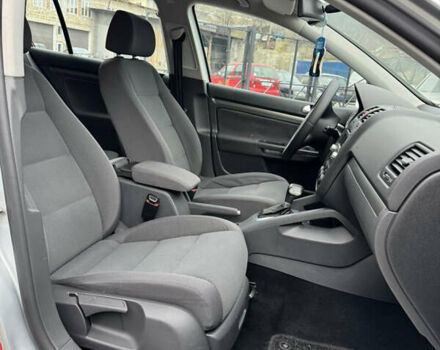 Сірий Фольксваген Гольф, об'ємом двигуна 1.6 л та пробігом 240 тис. км за 6950 $, фото 21 на Automoto.ua