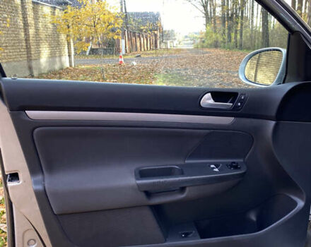 Сірий Фольксваген Гольф, об'ємом двигуна 1.4 л та пробігом 185 тис. км за 4999 $, фото 9 на Automoto.ua