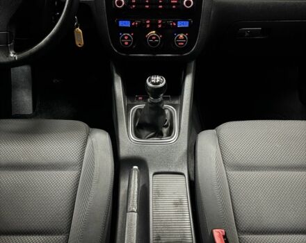 Серый Фольксваген Гольф, объемом двигателя 1.6 л и пробегом 187 тыс. км за 6500 $, фото 15 на Automoto.ua