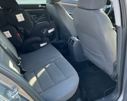 Сірий Фольксваген Гольф, об'ємом двигуна 1.6 л та пробігом 235 тис. км за 6500 $, фото 10 на Automoto.ua