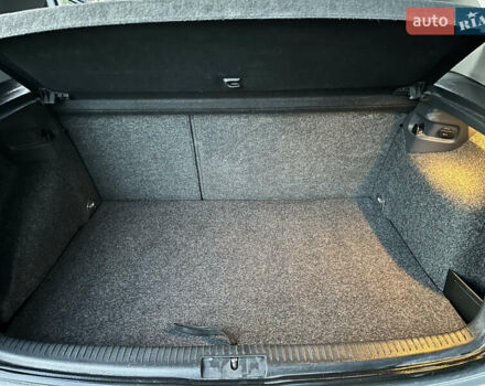 Серый Фольксваген Гольф, объемом двигателя 1.4 л и пробегом 183 тыс. км за 5600 $, фото 18 на Automoto.ua