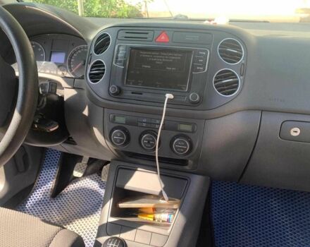 Сірий Фольксваген Гольф, об'ємом двигуна 2 л та пробігом 136 тис. км за 6000 $, фото 6 на Automoto.ua