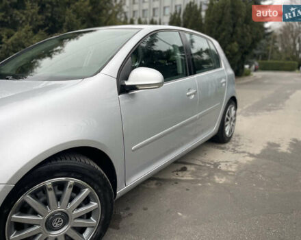 Серый Фольксваген Гольф, объемом двигателя 1.6 л и пробегом 220 тыс. км за 5250 $, фото 5 на Automoto.ua