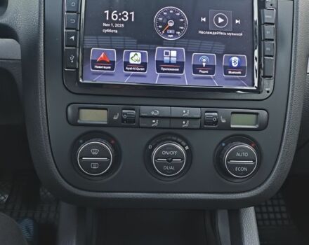 Серый Фольксваген Гольф, объемом двигателя 1.4 л и пробегом 199 тыс. км за 5500 $, фото 18 на Automoto.ua