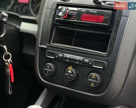 Сірий Фольксваген Гольф, об'ємом двигуна 1.4 л та пробігом 227 тис. км за 4500 $, фото 24 на Automoto.ua