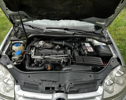 Серый Фольксваген Гольф, объемом двигателя 1.9 л и пробегом 309 тыс. км за 4500 $, фото 3 на Automoto.ua