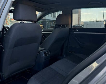 Серый Фольксваген Гольф, объемом двигателя 1.6 л и пробегом 232 тыс. км за 5900 $, фото 8 на Automoto.ua