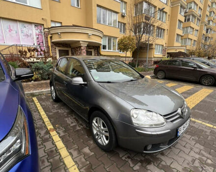 Серый Фольксваген Гольф, объемом двигателя 1.6 л и пробегом 220 тыс. км за 6300 $, фото 1 на Automoto.ua