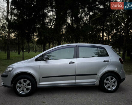 Сірий Фольксваген Гольф, об'ємом двигуна 1.6 л та пробігом 202 тис. км за 3799 $, фото 3 на Automoto.ua