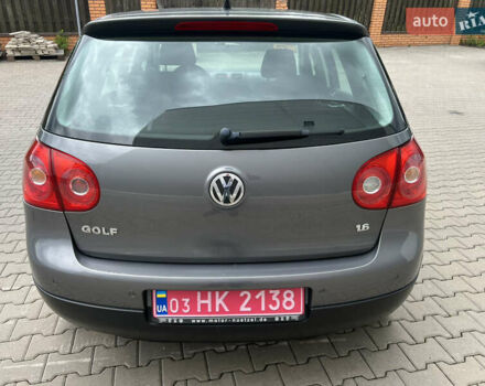 Серый Фольксваген Гольф, объемом двигателя 1.6 л и пробегом 245 тыс. км за 5600 $, фото 5 на Automoto.ua