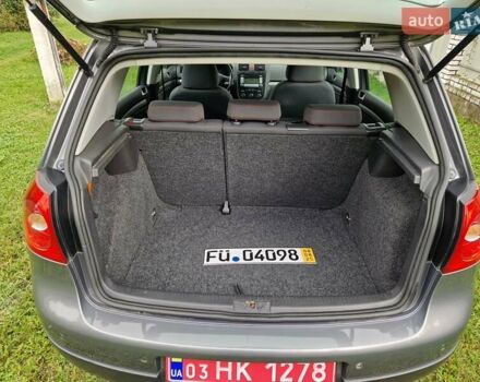 Фольксваген Гольф 2006 в Сторожинце на Automoto.ua Серый Фольксваген Гольф, объемом двигателя 1.6 л и пробегом 216 тыс. км за 5143 $, фото 7 на Automoto.ua