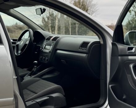 Сірий Фольксваген Гольф, об'ємом двигуна 1.6 л та пробігом 224 тис. км за 4850 $, фото 8 на Automoto.ua