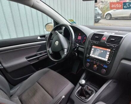 Серый Фольксваген Гольф, объемом двигателя 1.4 л и пробегом 216 тыс. км за 5800 $, фото 11 на Automoto.ua