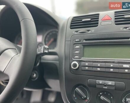 Серый Фольксваген Гольф, объемом двигателя 1.6 л и пробегом 262 тыс. км за 6950 $, фото 51 на Automoto.ua