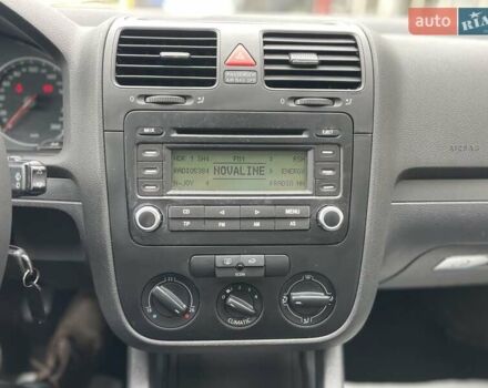 Серый Фольксваген Гольф, объемом двигателя 1.6 л и пробегом 262 тыс. км за 6950 $, фото 42 на Automoto.ua