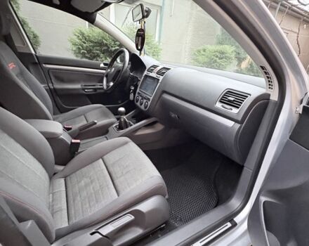 Серый Фольксваген Гольф, объемом двигателя 1.6 л и пробегом 260 тыс. км за 5300 $, фото 3 на Automoto.ua