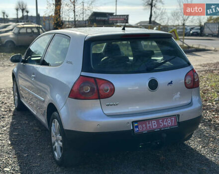Серый Фольксваген Гольф, объемом двигателя 1.6 л и пробегом 235 тыс. км за 5100 $, фото 9 на Automoto.ua