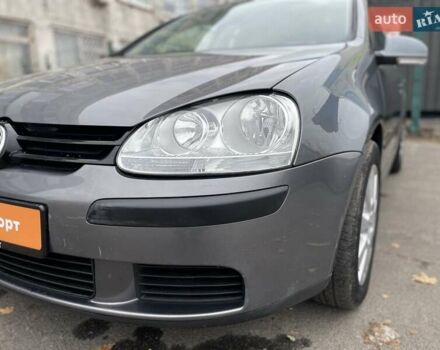 Серый Фольксваген Гольф, объемом двигателя 1.6 л и пробегом 262 тыс. км за 6950 $, фото 13 на Automoto.ua