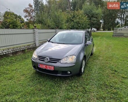 Фольксваген Гольф 2006 в Сторожинце на Automoto.ua Серый Фольксваген Гольф, объемом двигателя 1.6 л и пробегом 216 тыс. км за 5143 $, фото 1 на Automoto.ua
