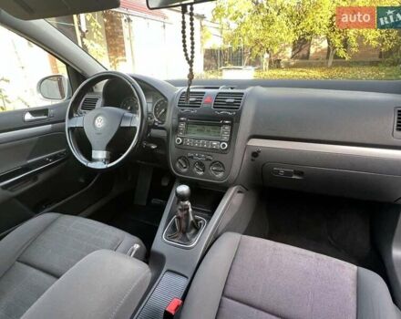 Серый Фольксваген Гольф, объемом двигателя 1.4 л и пробегом 260 тыс. км за 5900 $, фото 15 на Automoto.ua