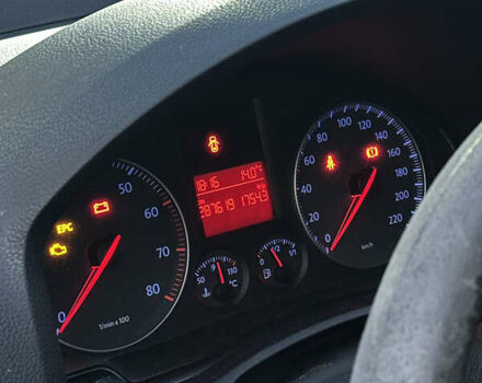 Серый Фольксваген Гольф, объемом двигателя 1.4 л и пробегом 288 тыс. км за 4000 $, фото 8 на Automoto.ua