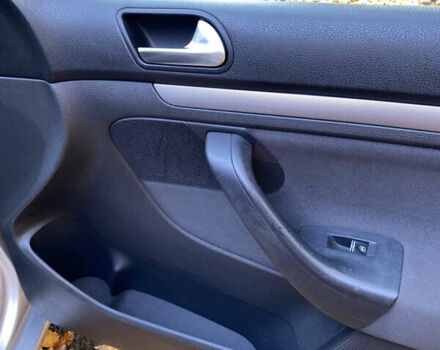 Сірий Фольксваген Гольф, об'ємом двигуна 1.4 л та пробігом 185 тис. км за 4999 $, фото 29 на Automoto.ua