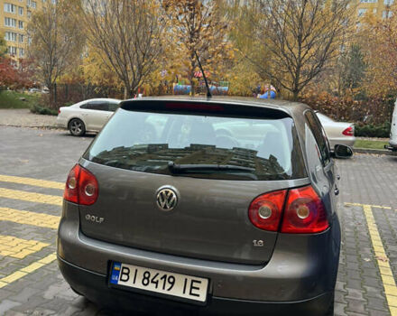 Серый Фольксваген Гольф, объемом двигателя 1.6 л и пробегом 220 тыс. км за 6300 $, фото 4 на Automoto.ua