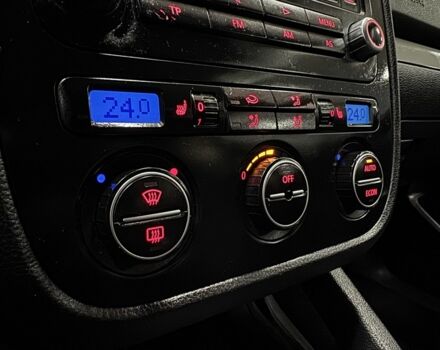 Серый Фольксваген Гольф, объемом двигателя 1.6 л и пробегом 187 тыс. км за 6500 $, фото 16 на Automoto.ua