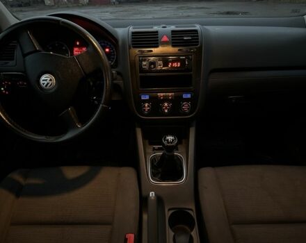 Сірий Фольксваген Гольф, об'ємом двигуна 1.9 л та пробігом 286 тис. км за 5200 $, фото 14 на Automoto.ua