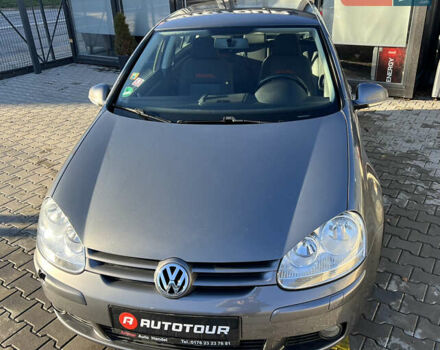 Серый Фольксваген Гольф, объемом двигателя 1.6 л и пробегом 216 тыс. км за 5900 $, фото 6 на Automoto.ua