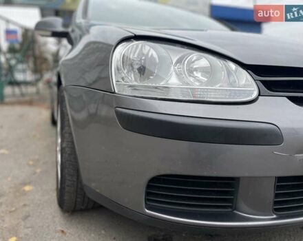 Серый Фольксваген Гольф, объемом двигателя 1.6 л и пробегом 262 тыс. км за 6950 $, фото 14 на Automoto.ua