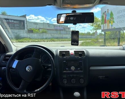 Сірий Фольксваген Гольф, об'ємом двигуна 1.6 л та пробігом 204 тис. км за 6000 $, фото 4 на Automoto.ua