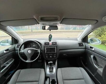 Серый Фольксваген Гольф, объемом двигателя 1.6 л и пробегом 209 тыс. км за 5900 $, фото 6 на Automoto.ua