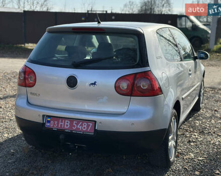 Серый Фольксваген Гольф, объемом двигателя 1.6 л и пробегом 235 тыс. км за 5100 $, фото 14 на Automoto.ua